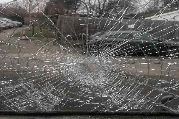 Emergency glass repairs